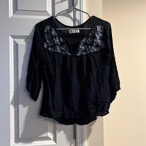 Woman’s blouse like new